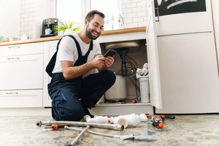 Why Should Plumbers Prioritize Mobile-Friendly Websites?